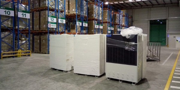 大型仓库如何选择合适的空调主机以确保良好的仓储环境？