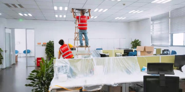 家用维修保养中央空调滤网日常清洗的方法