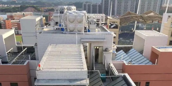 空气能热水器一体机安装在什么位置好？