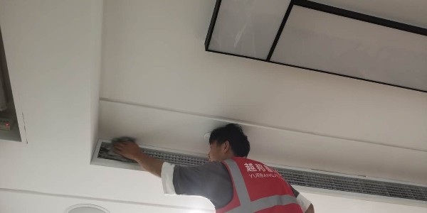 中央空调一直吹不停吗为什么